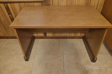 Scrivania in Legno Multistrato
