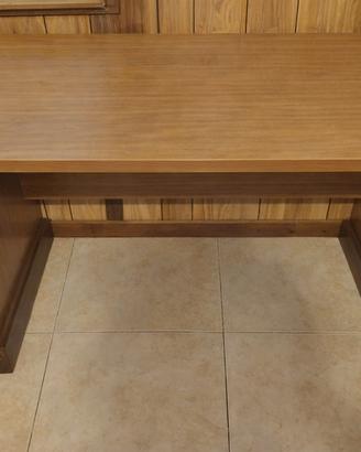 Scrivania in Legno Multistrato