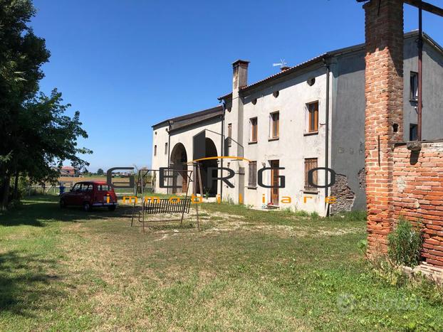 Multiproprieta a Piazzola sul Brenta (PD)