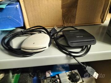 3 videocassette VHS + 2 lettori per firma digitale