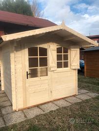 Casa in legno 2,5 x 2,5. Spessore 30 mm.