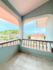 Villa libera su 4 lati con giardino