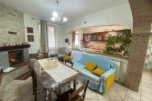 CASA INDIPENDENTE A MONTEFIASCONE