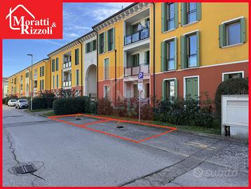 Posto auto in zona residenziale a Cervignano del F