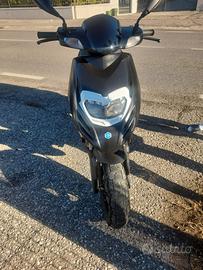 Motorino Piaggio Typhoon