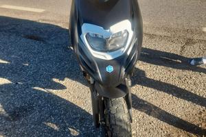 Motorino Piaggio Typhoon