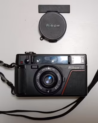Nikon L35AF  (Pikaichi)-Fotocamera analogica 35 mm
