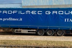 Semirimorchio Trasporto Tronchi con Buca coils Pia