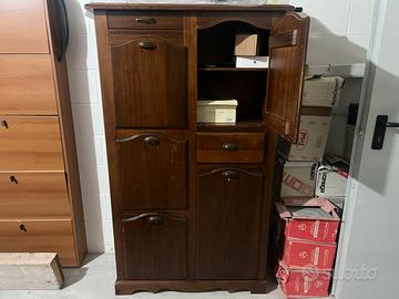 Scarpiera in legno fatta a mano