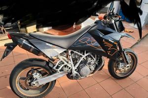 KTM 950