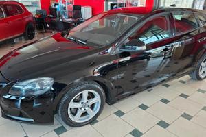 Volvo V40 D2 1.6 summum (84kw)