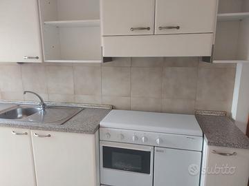Cucina componibile bianca