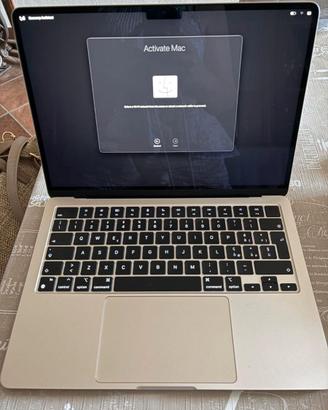 MacBook Air 13.6" M2 - 16 GB RAM / 256 GB SSD