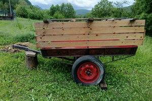 Rimorchio Tiber piccolo per trattori fino a 45 cav