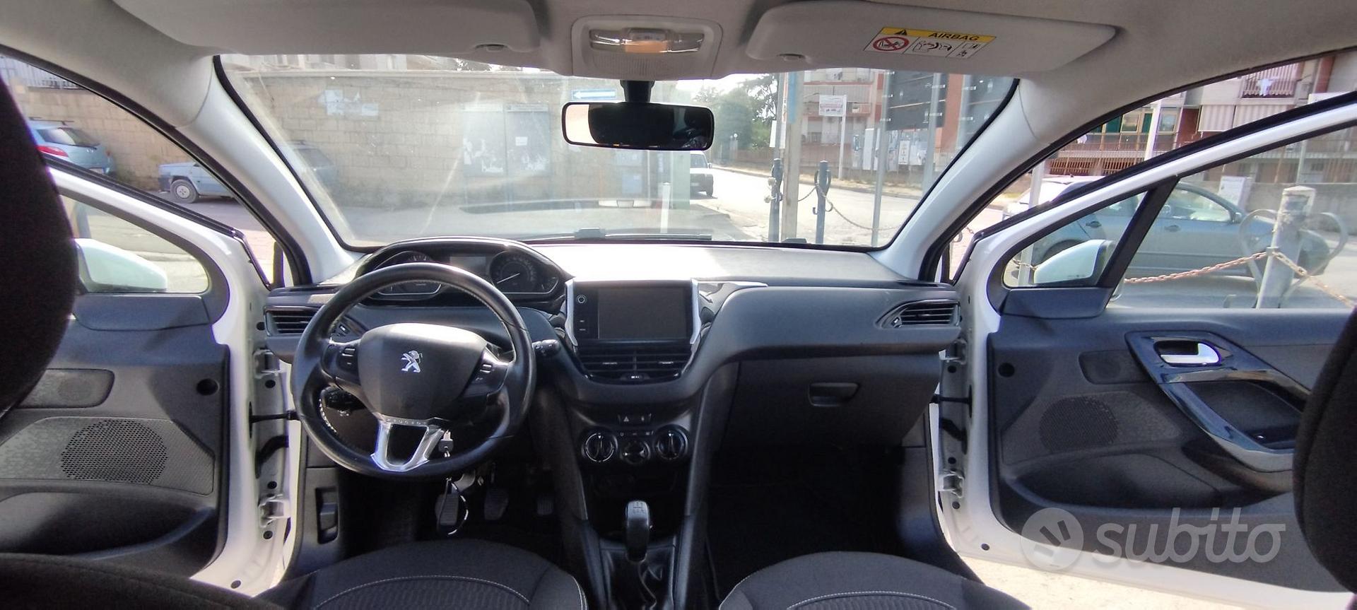 Peugeot 208 1° serie