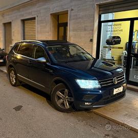 Volkswagen Tiguan Allspace 2.0 TDI **7 posti**