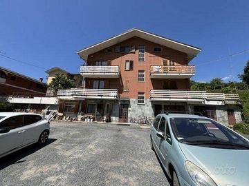 Immobile in asta di 118 m² con 5 locali e box auto