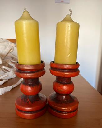 Coppia di candelabri con candele, originali Thun