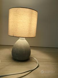 Lampada da tavolo 