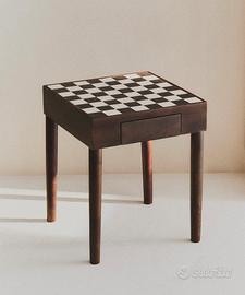 Tavolino con scacchiera in marmo