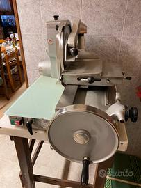Affettatrice a volano italiana Macchi