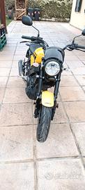 Moto Yamaha XSR125