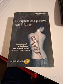 libro la ragazza che giocava con il fuoco