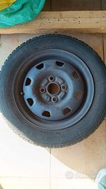 Gomme auto invernali con cerchioni buono stato