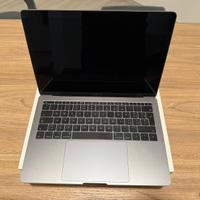 Macbook Pro 2017 completo di scatola  guasto