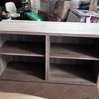 MOBILE BASSO COLOR NOCE CON RIPIANO IN VETRO