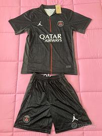 Completo da calcio Psg x jordan