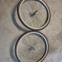 Cerchi con copertoni 24 x 1 3/8