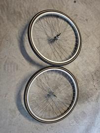 Cerchi con copertoni 24 x 1 3/8