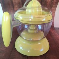 Spremiagrumi elettrico giallo – Compatto, funziona