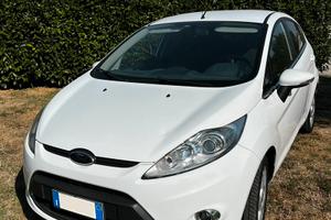 Ford Fiesta 1.4 Diesel 70 CV OK neopatentati