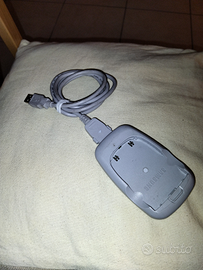 Caricatore da tavolo Samsung BTH351BLE e cavo USB
