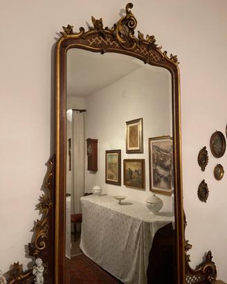 Specchiera e vetrinetta antiche