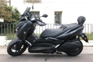 Yamaha X-MAX 300 Iron Max (2019) – Full Accessori