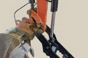 Pollice idraulico BPV per miniescavatori