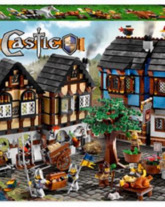 Lego Castle - 10193 Villaggio medievale