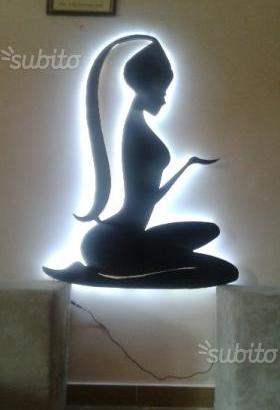 Sagome-lampada in legno