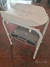 Fasciatoio e bagnetto richiudibile salvaspazio