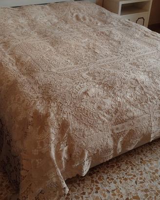 Copriletto in pizzo / uncinetto – stile vintage