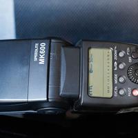 Flash MEIKE Speedlite MK600 per Canon