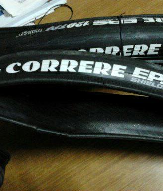 Copertoni da corsa nuovi 23-622 (700×23