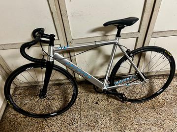 Bicicletta pista Aventon Cordoba