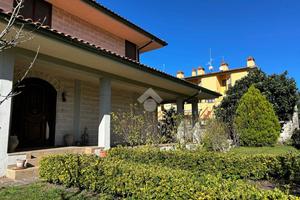 PORZIONE DI BIFAMILIARE A ACQUAPENDENTE