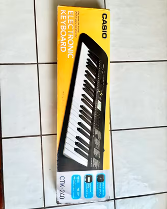 Tastiera Casio CTK-240 come nuova