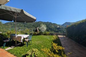 2 LOCALI A BORZONASCA