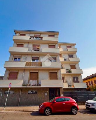 2 LOCALI A NOVARA
